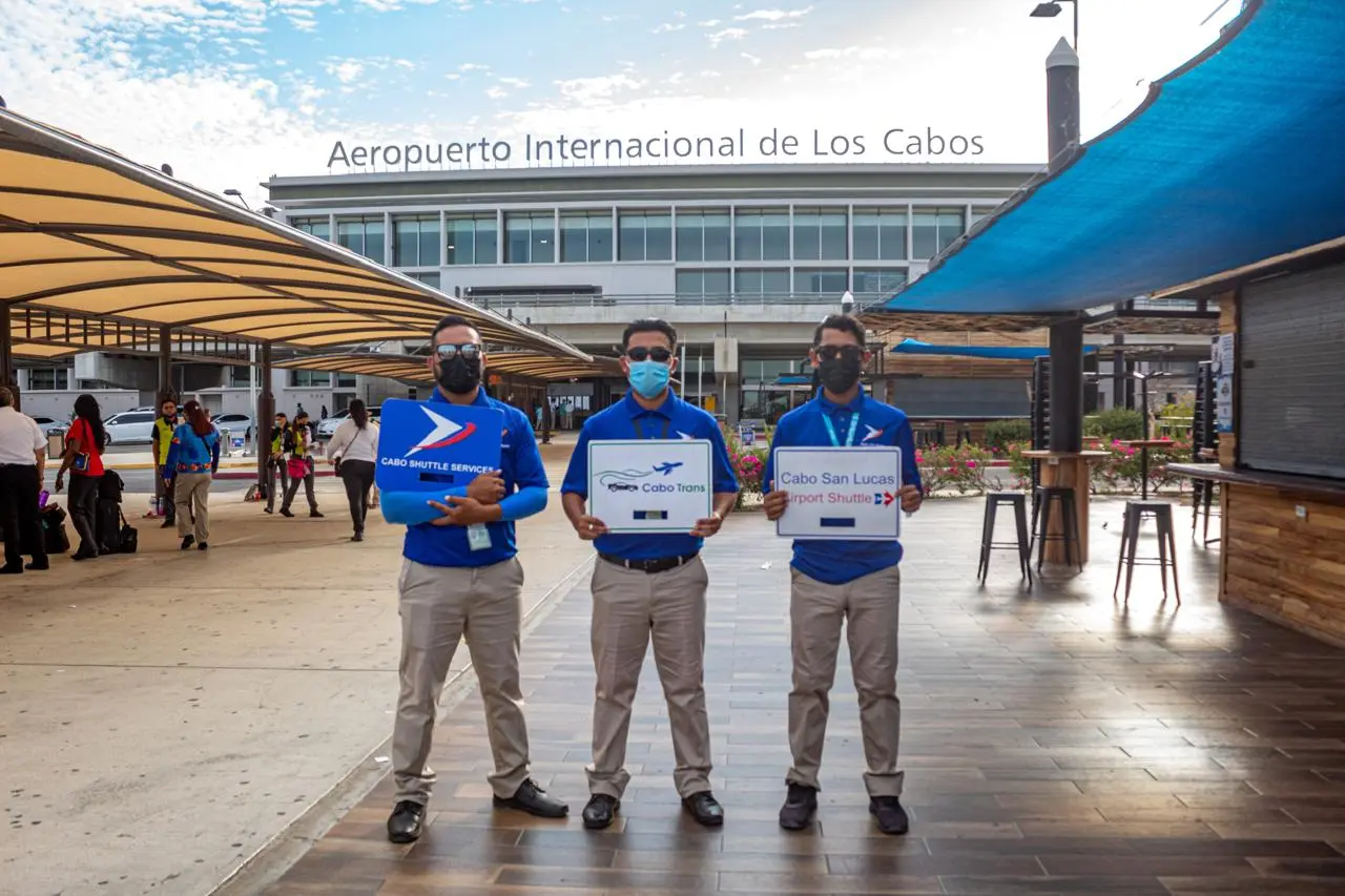 https://www.caboshuttleservices.com/wp-content/uploads/2024/08/Cabo-Shuttle-Services-Terminal-2-crew.webp
